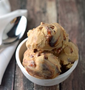 Kahlua chocolate almond ice cream