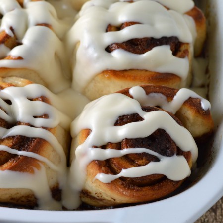 cinnamon buns with icing